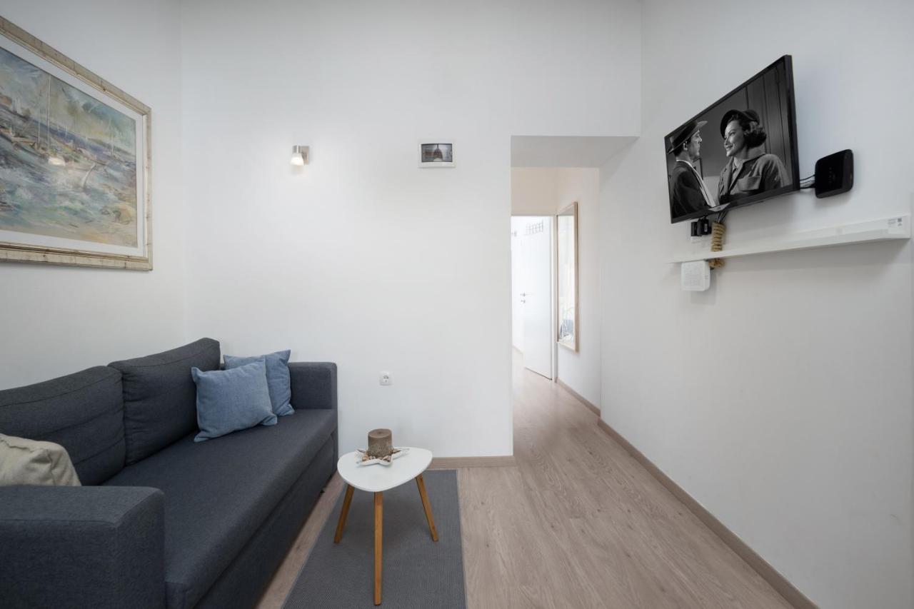 Naval Apartment Rijeka Exterior photo